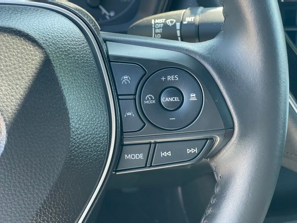 Used 2024 Toyota Corolla SE Nightshade image 17
