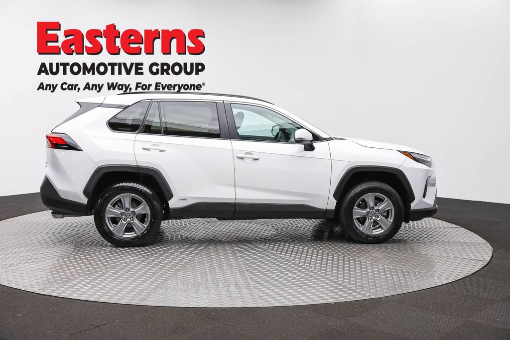 Used 2024 Toyota RAV4 XLE w/ Convenience Package AWD/4WD image 4