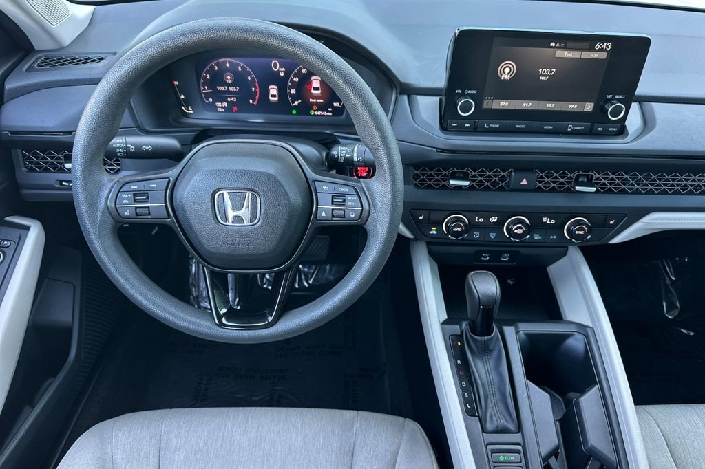 Used 2023 Honda Accord EX image 15