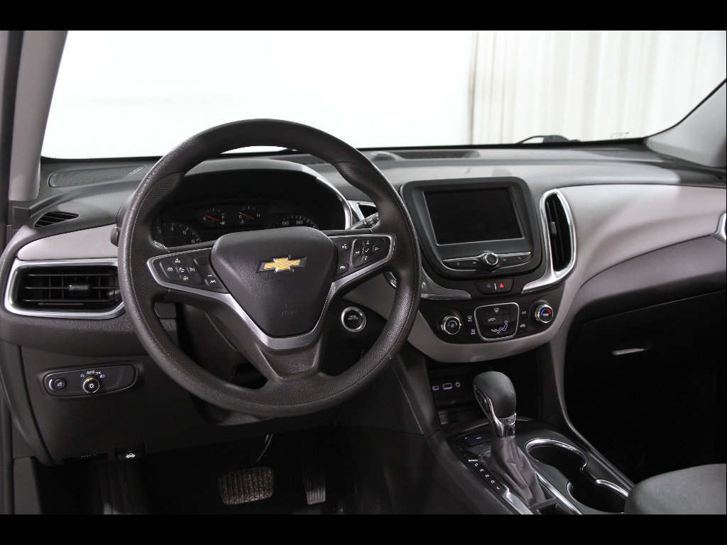 Used 2023 Chevrolet Equinox LS w/ Midnight Edition image 6