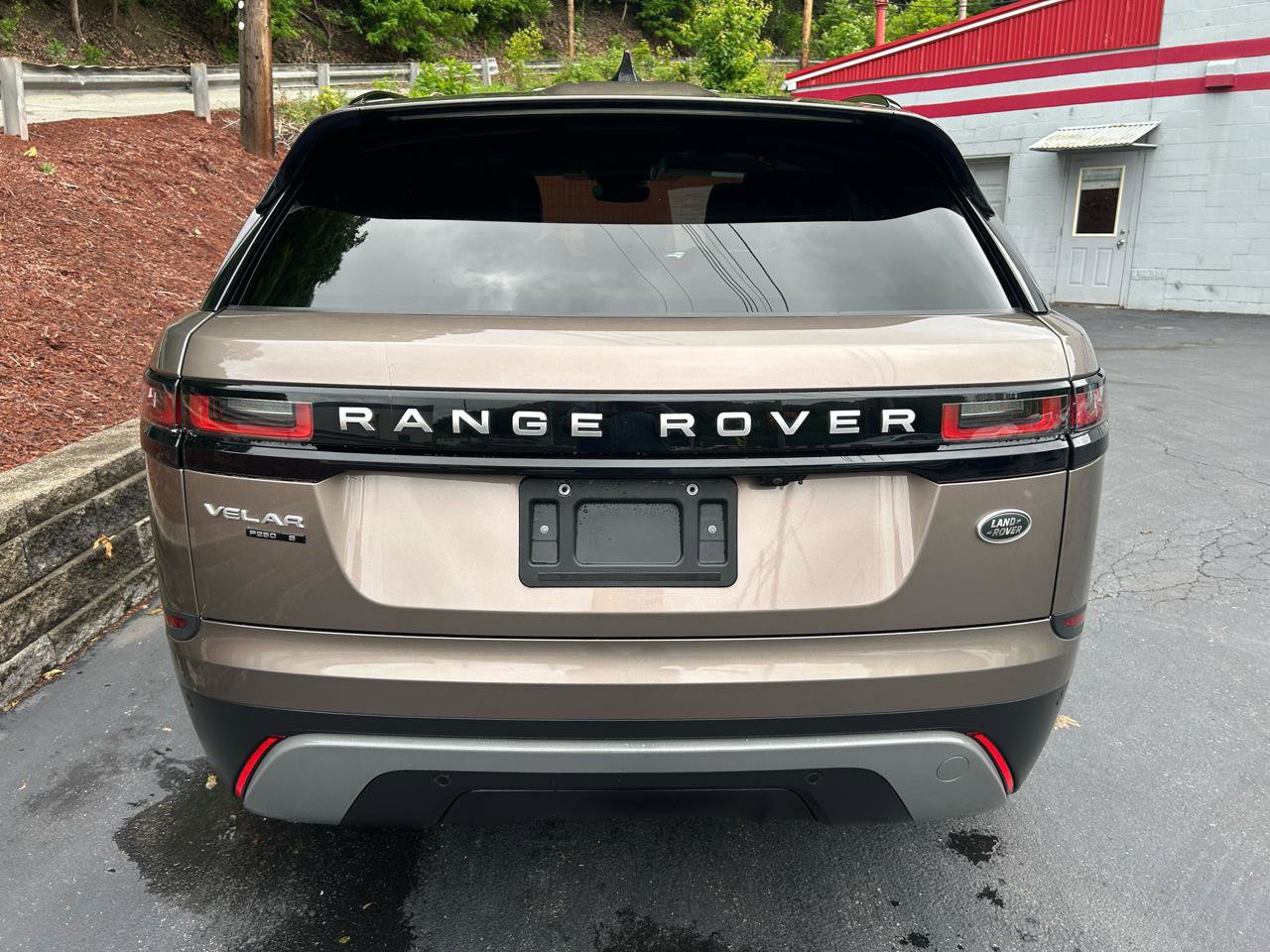 Used 2020 Land Rover Range Rover Velar S AWD/4WD image 4