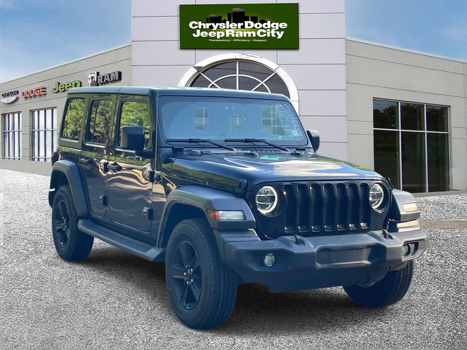 Used 2022 Jeep Wrangler Unlimited Sport AWD/4WD image 4