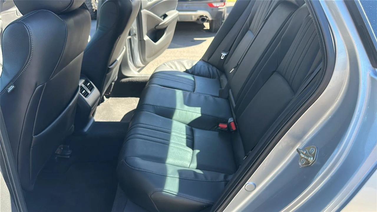 Used 2018 Honda Accord EX-L image 28