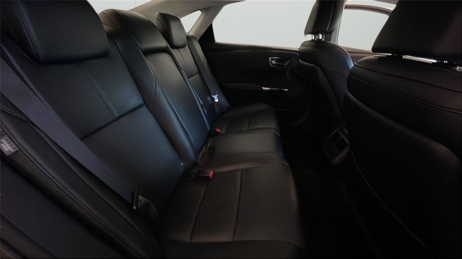 Used 2013 Toyota Avalon XLE Touring FWD image 13