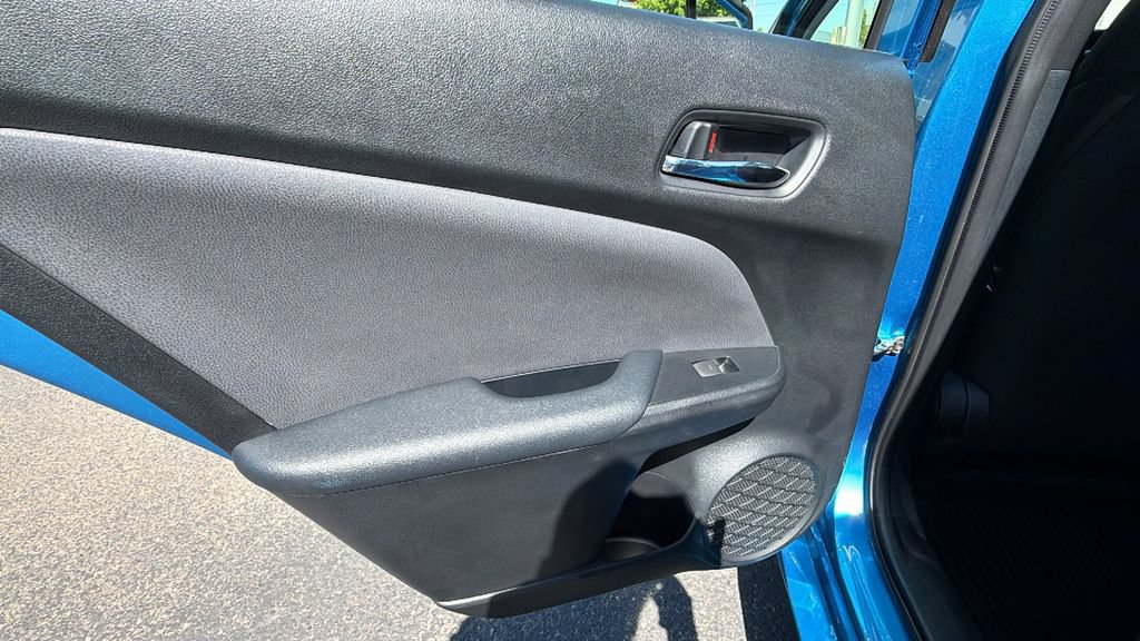 Used 2022 Toyota Prius L Eco FWD image 14