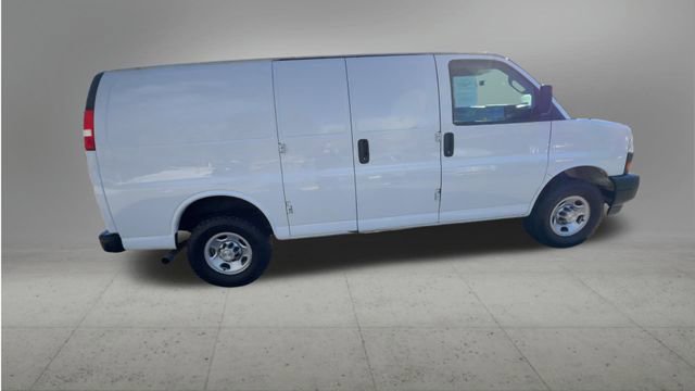 Used 2021 Chevrolet Express 2500 w/ Driver Convenience Package image 9
