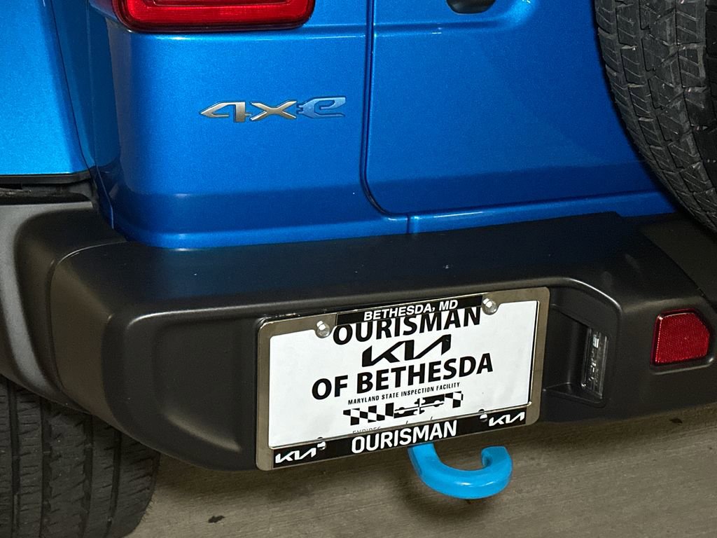 Used 2023 Jeep Wrangler Unlimited Sahara image 5