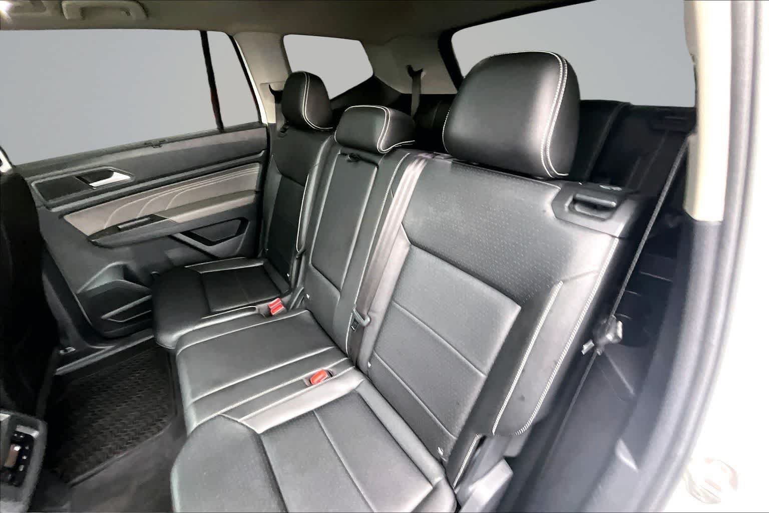 Used 2023 Volkswagen Atlas SEL R-Line AWD/4WD image 12