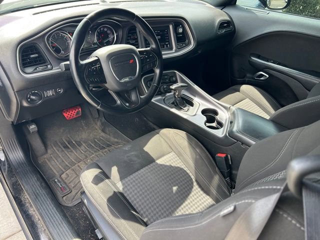 Used 2020 Dodge Challenger SXT RWD image 13