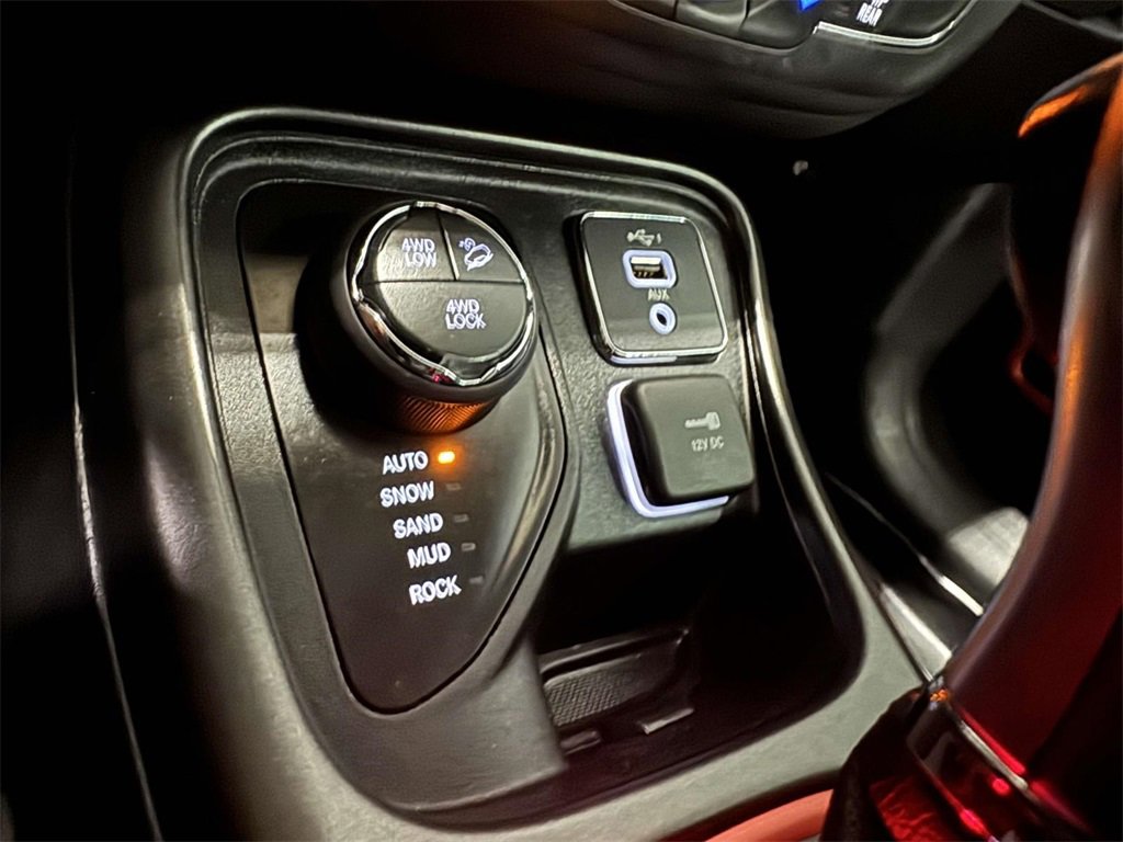 Used 2021 Jeep Compass Trailhawk image 24