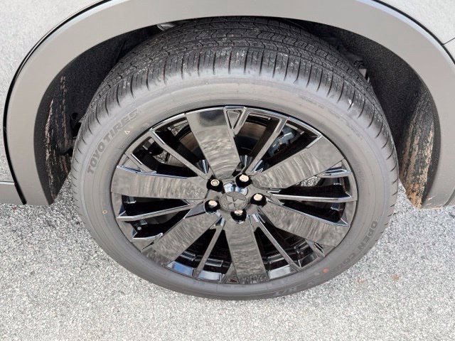 New 2026 Mitsubishi Outlander LE FWD image 11