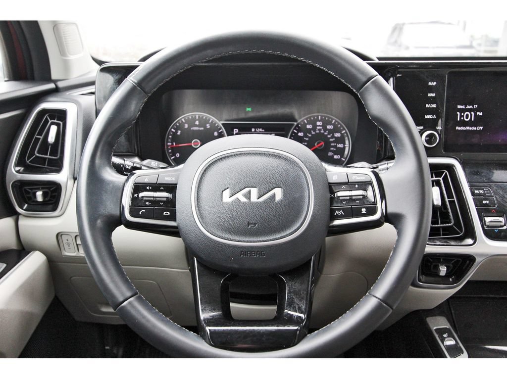 Certified 2022 Kia Sorento SX FWD image 17