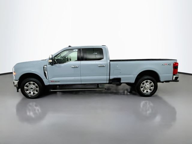 Used 2025 Ford F350 King Ranch w/ Chrome Package AWD/4WD image 4