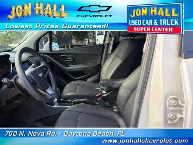 Used 2022 Chevrolet Trax LT w/ Driver Confidence Package image 19
