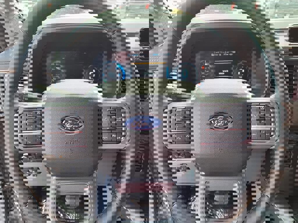 New 2025 Ford F150 Lightning Flash image 17