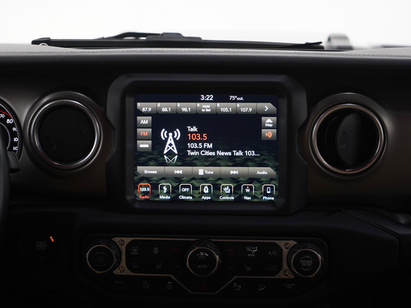 Used 2018 Jeep Wrangler Unlimited Rubicon image 14