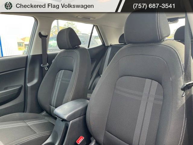 Used 2023 Hyundai Venue SEL w/ Cargo Package image 20