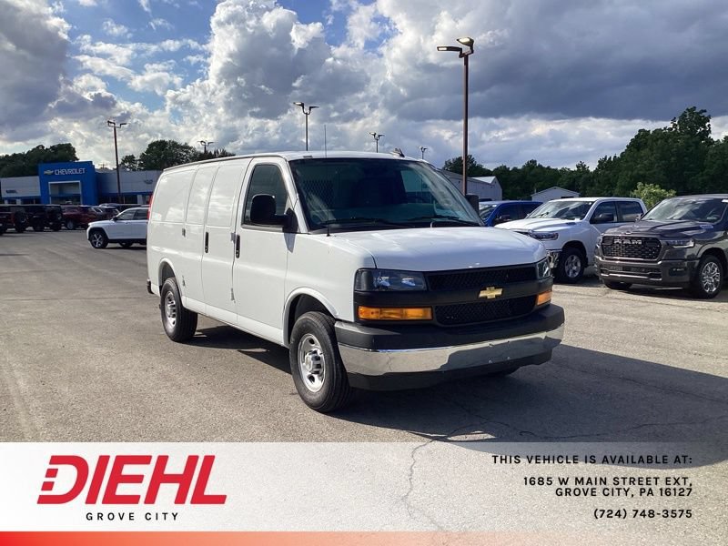 New 2026 Chevrolet Express 3500 w/ Driver Convenience Package