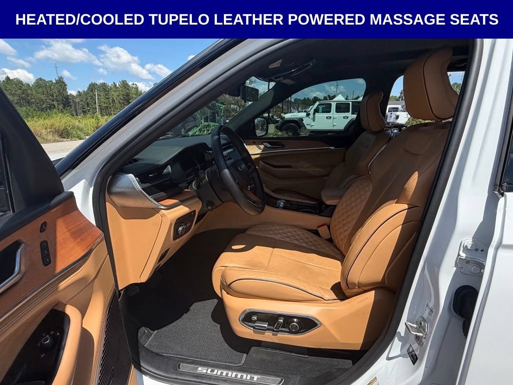Used 2022 Jeep Grand Cherokee Summit AWD/4WD image 5