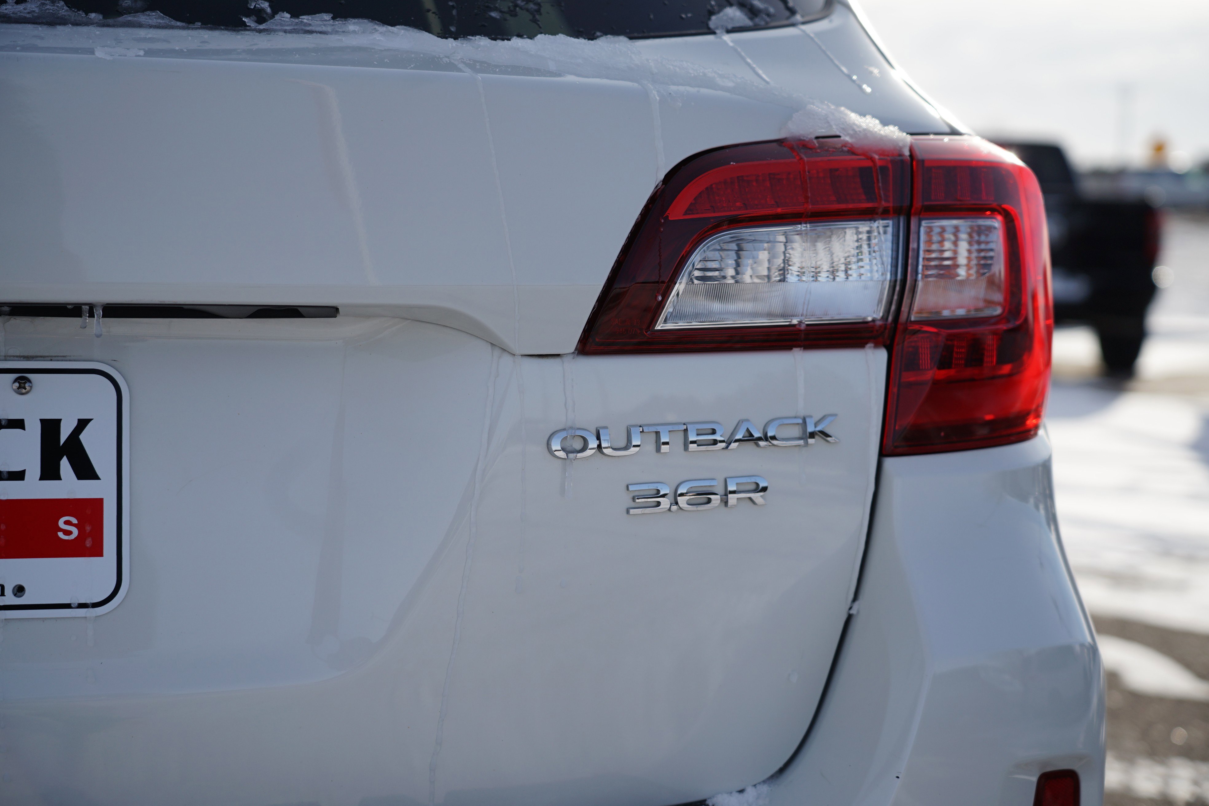 Used 2017 Subaru Outback 3.6R Limited image 11