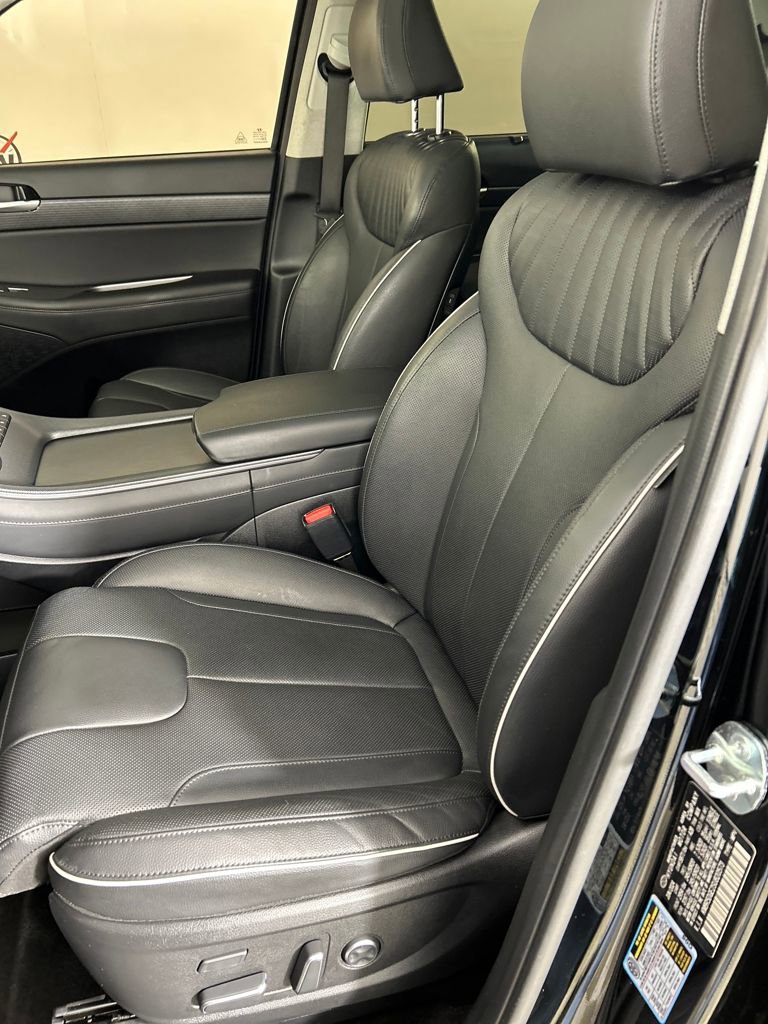 Used 2025 Hyundai Palisade Limited image 12