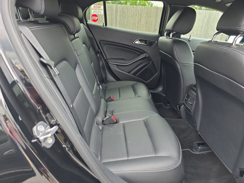 Used 2020 Mercedes-Benz GLA 250 image 15