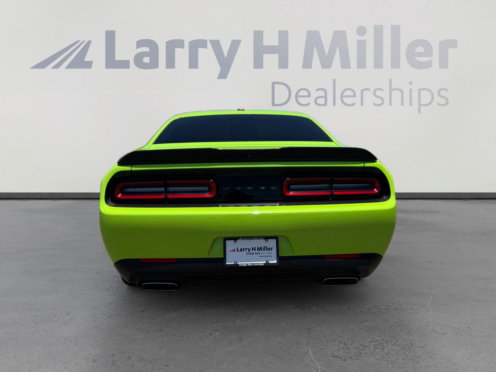 Used 2023 Dodge Challenger R/T w/ Blacktop Package RWD image 4