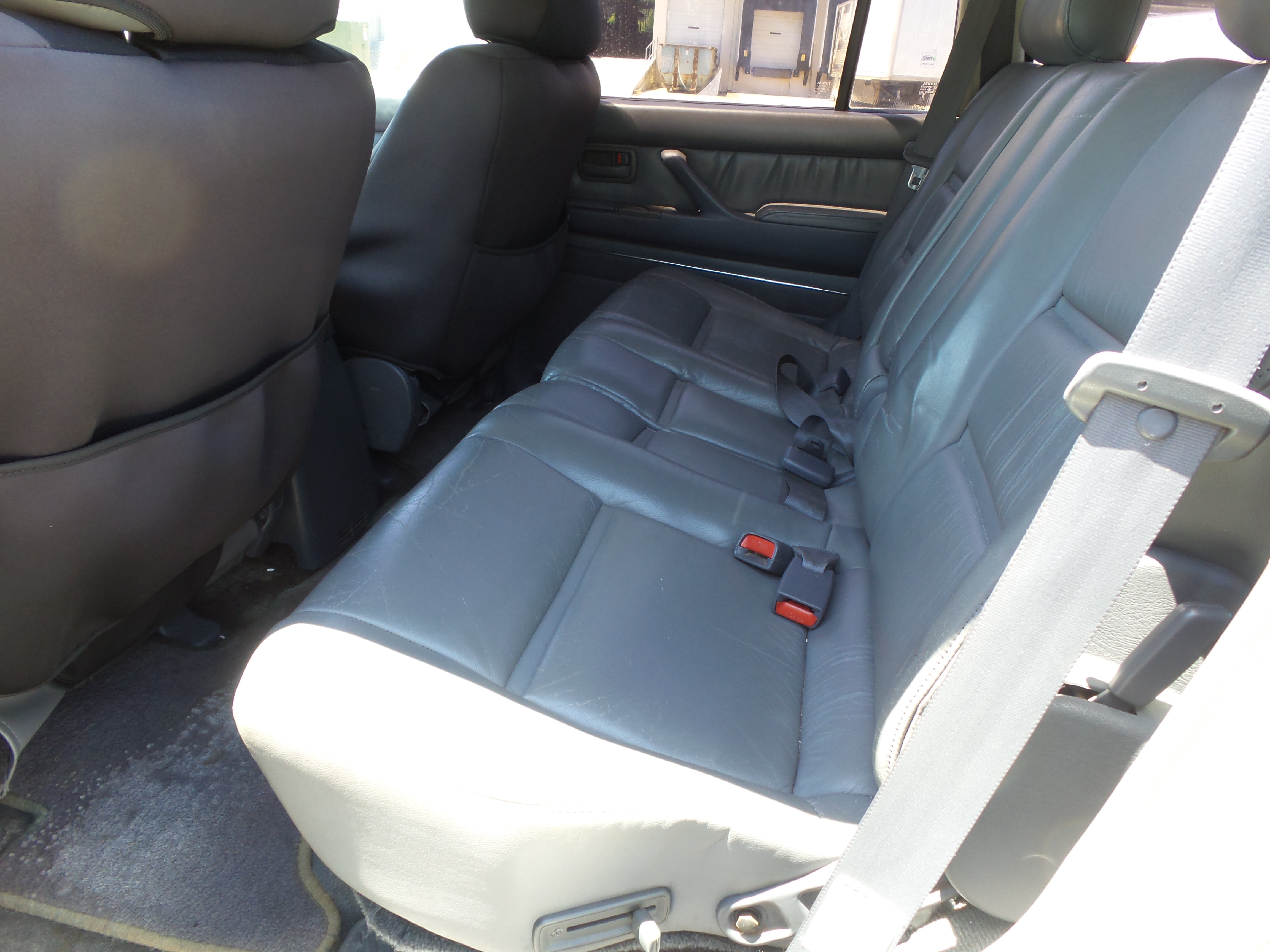 Used 1997 Toyota Land Cruiser w/ Leather Trim Pkg AWD/4WD image 34