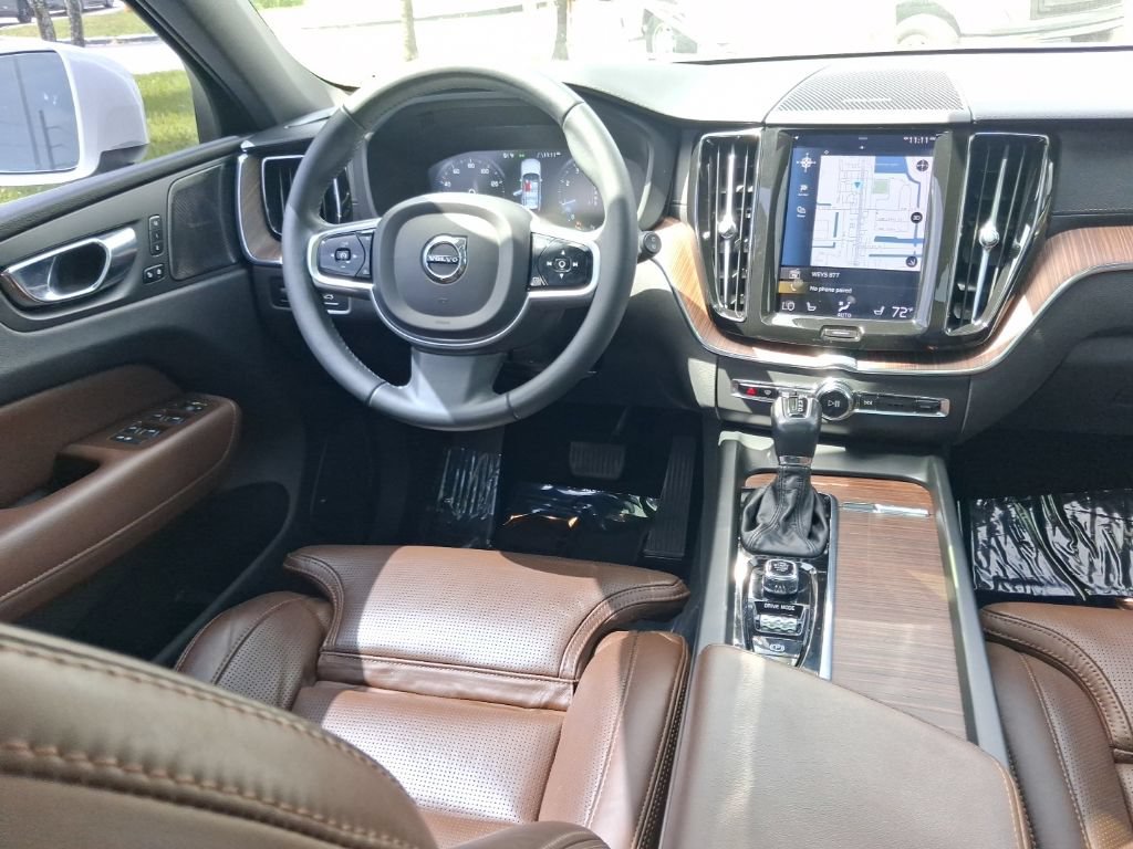 Used 2021 Volvo XC60 T5 Inscription w/ Advanced Package FWD image 10