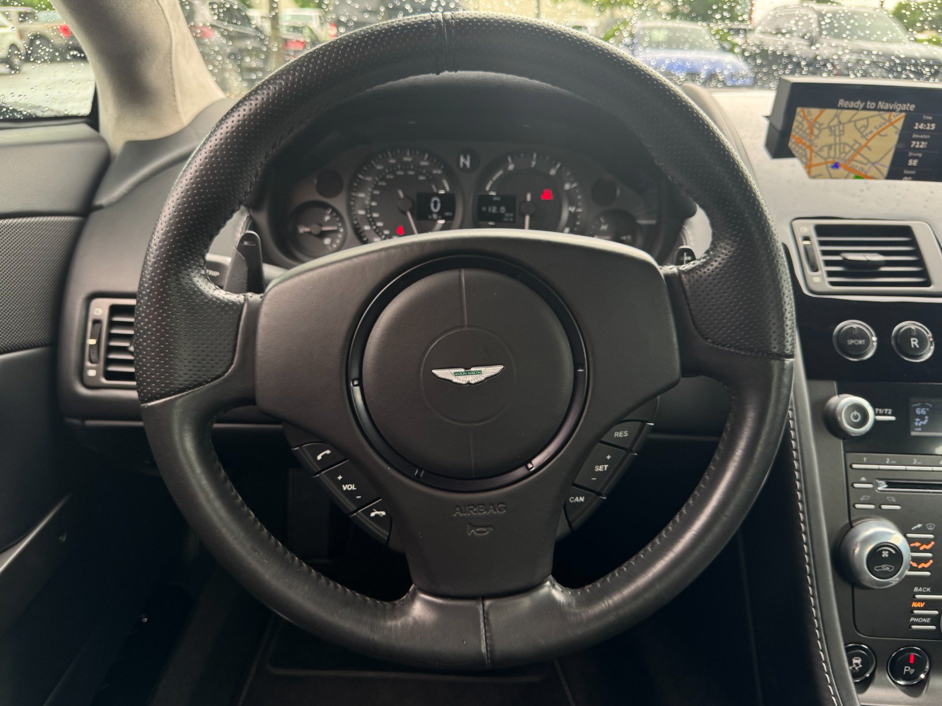 Used 2015 Aston Martin V8 Vantage GT RWD image 15