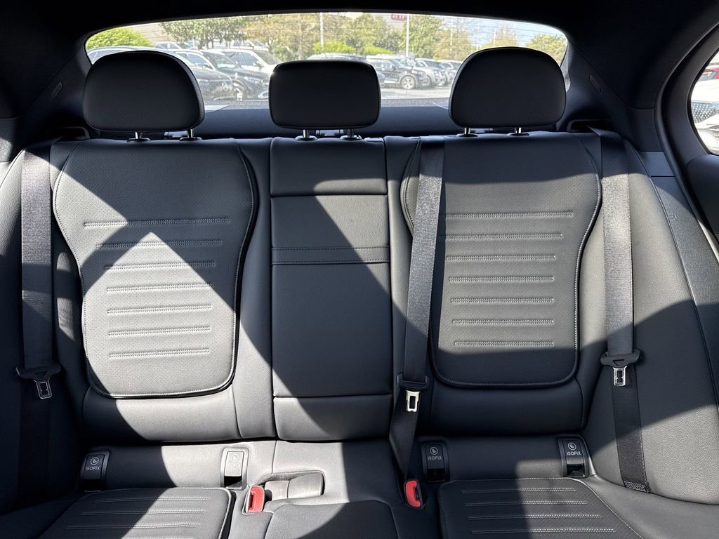 New 2025 Mercedes-Benz C 300 4MATIC Sedan image 34