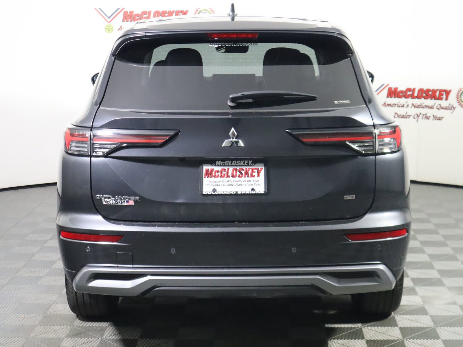 Used 2025 Mitsubishi Outlander AWD image 6