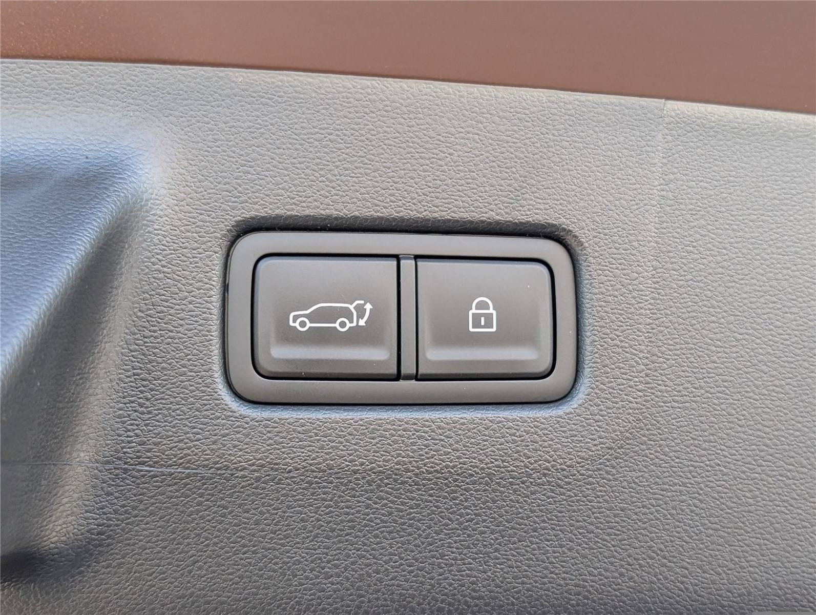 New 2026 Hyundai Santa Fe Limited FWD image 11