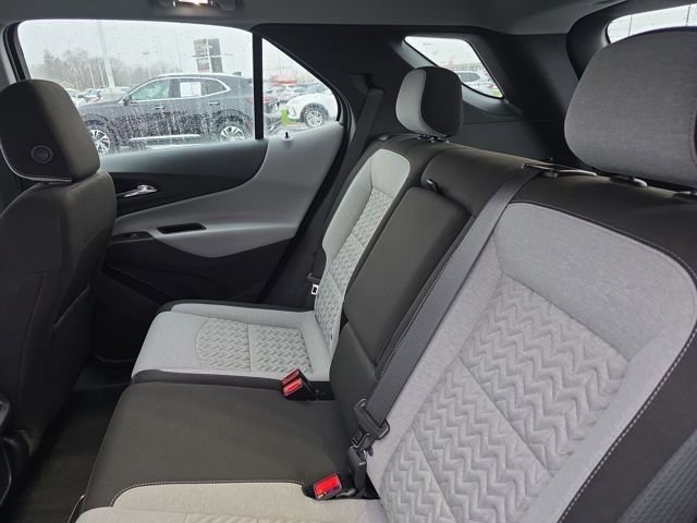 Used 2024 Chevrolet Equinox LS AWD/4WD image 13