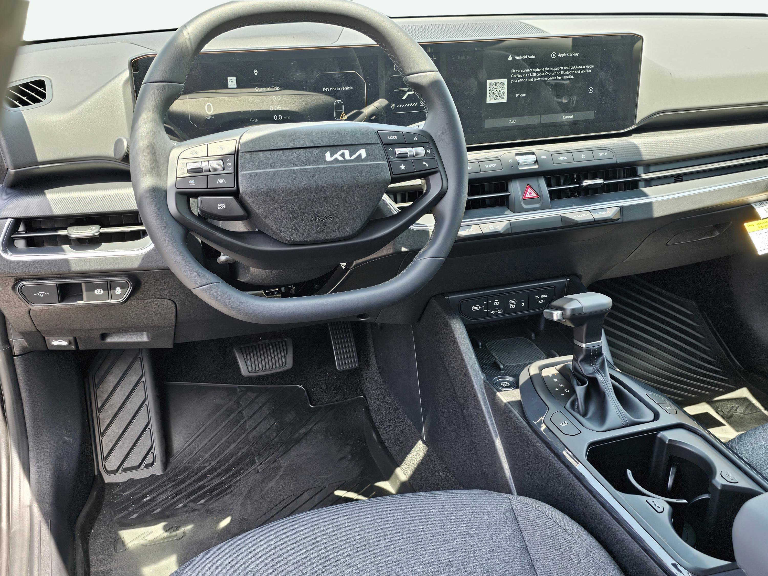 Used 2025 Kia K4 EX image 31