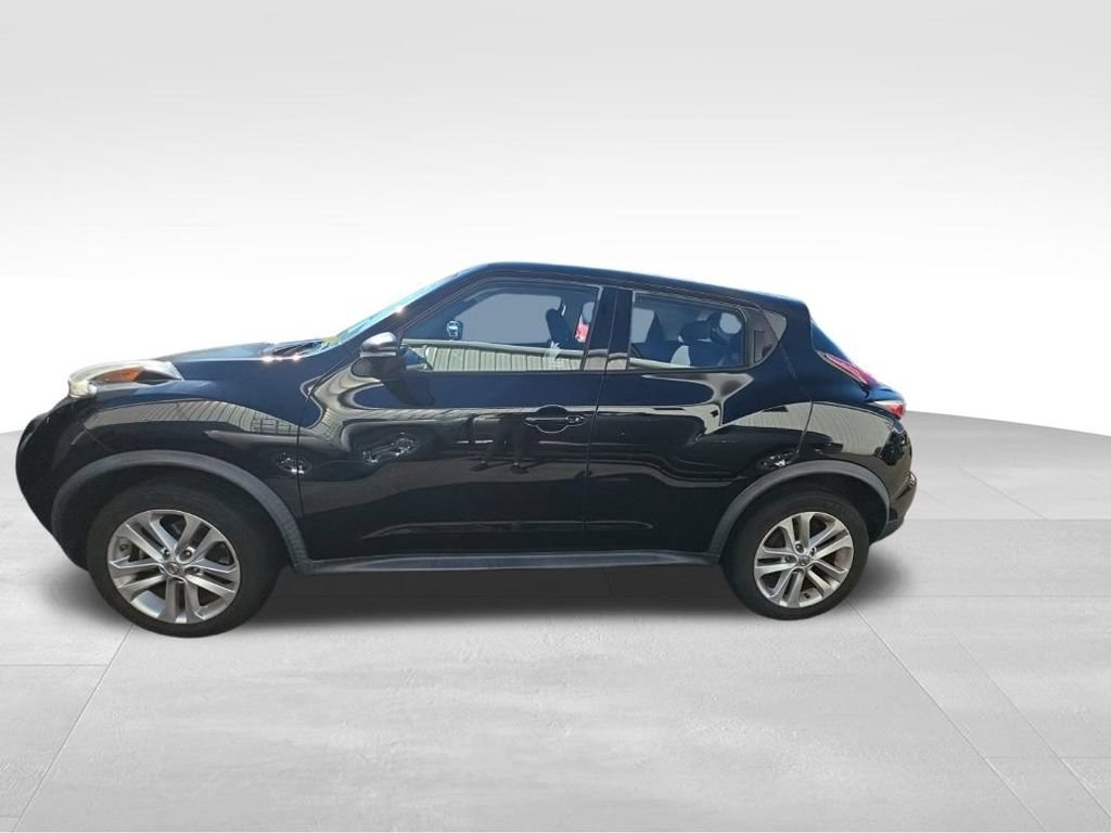 Used 2017 Nissan Juke S FWD image 3