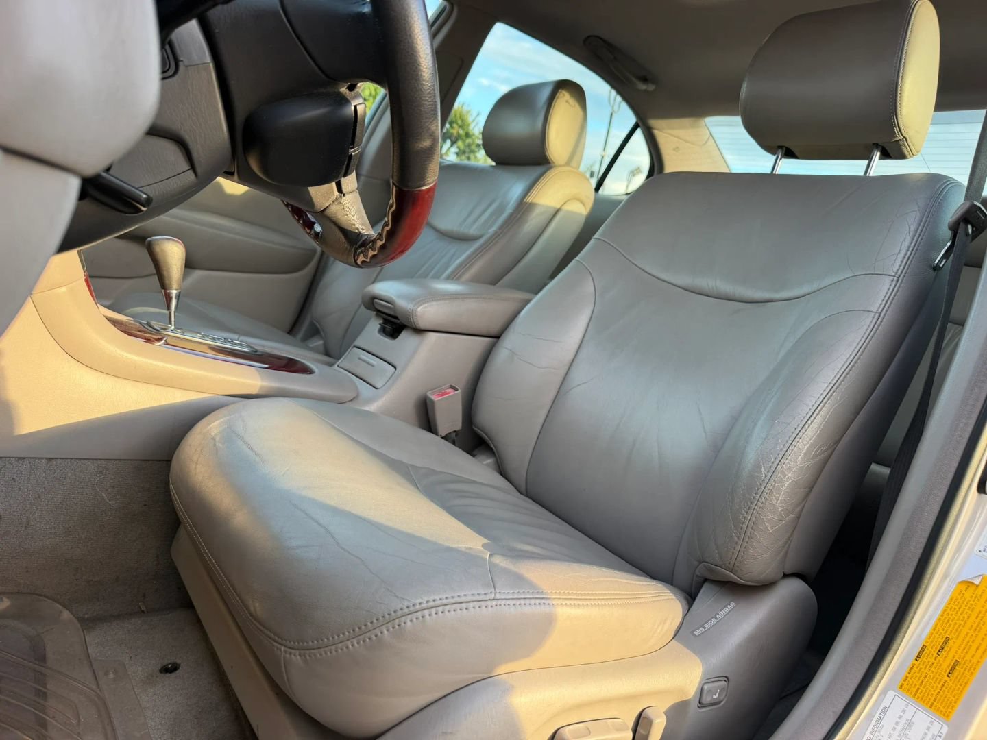 Used 2003 Lexus ES 330 w/ Premium Pkg FWD image 10