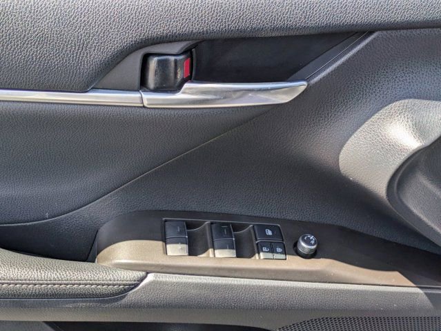 Used 2021 Toyota Camry XSE FWD image 15