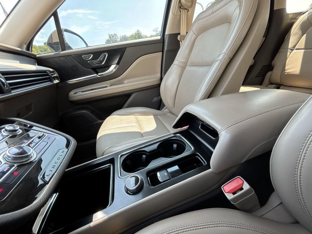 Used 2021 Lincoln Corsair AWD image 24