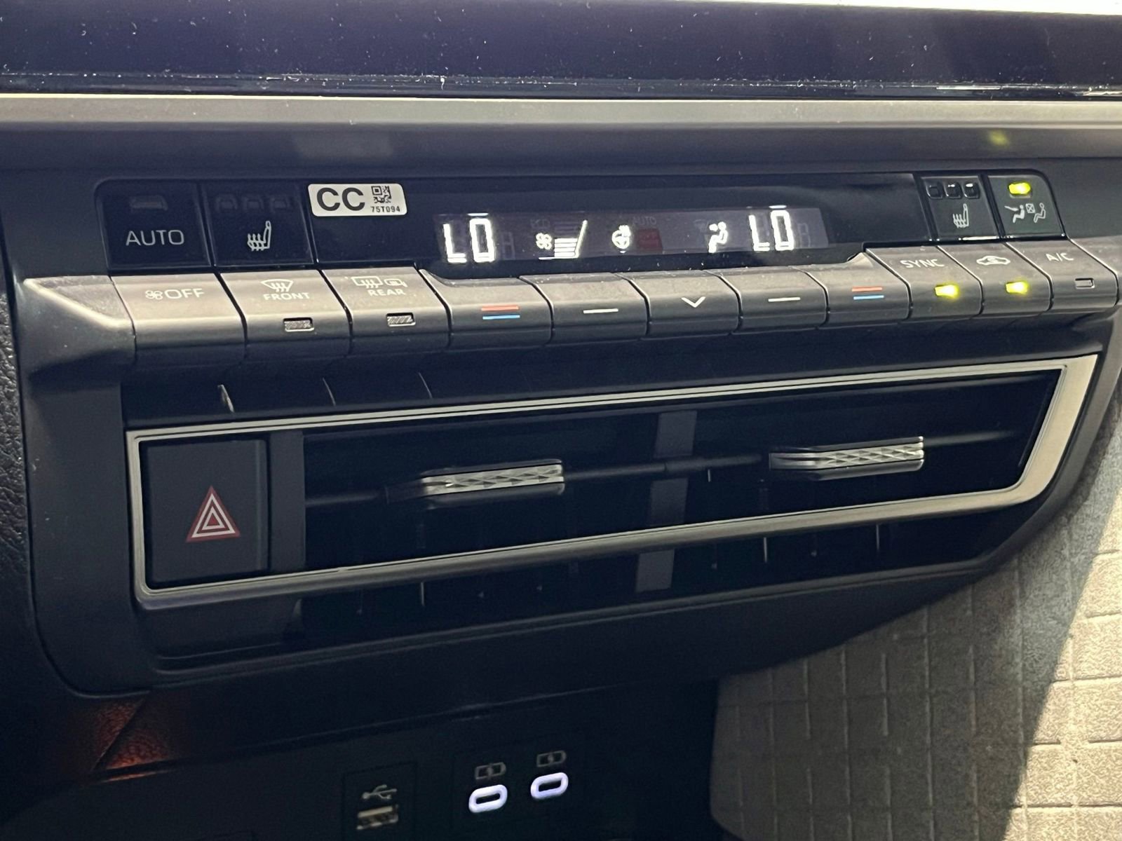 Used 2026 Toyota Camry XLE FWD image 26