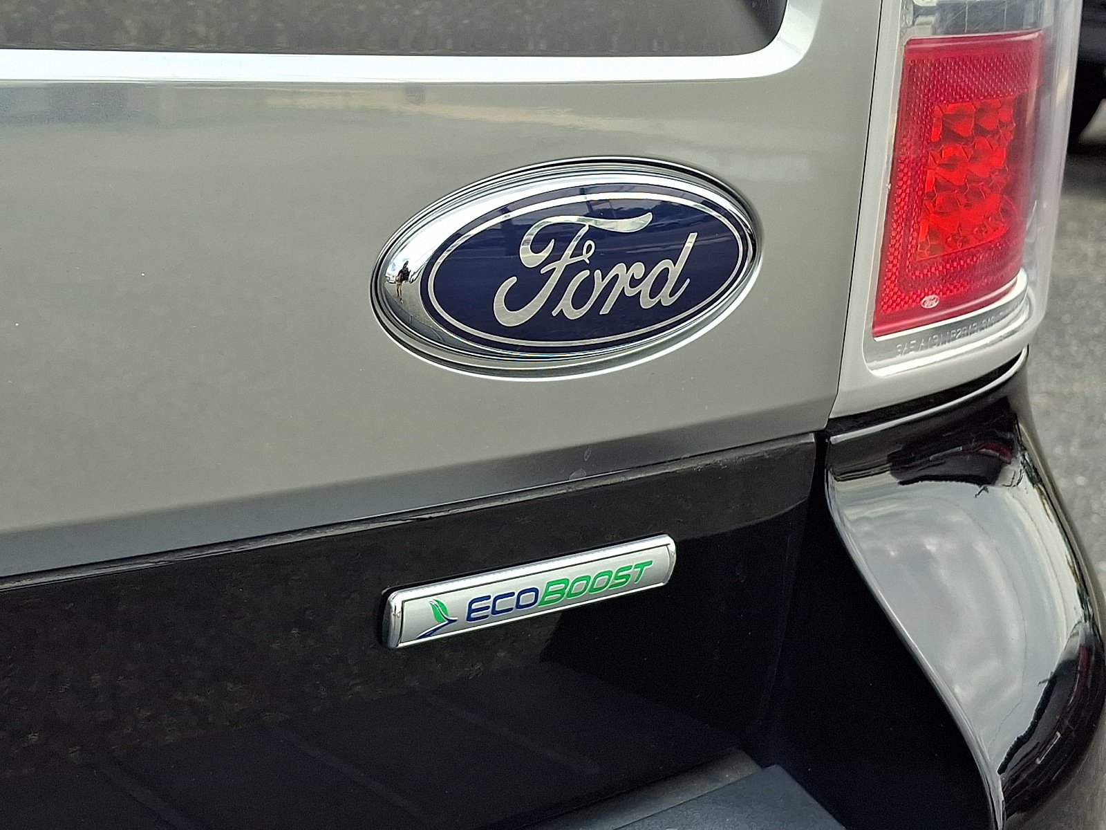 Used 2019 Ford Flex Limited w/ Equipment Group 303A AWD/4WD image 29