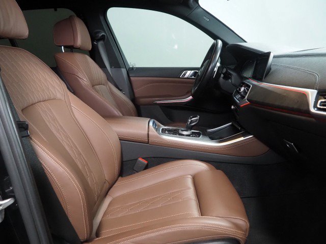Used 2023 BMW X5 xDrive45e w/ Executive Package AWD/4WD image 15