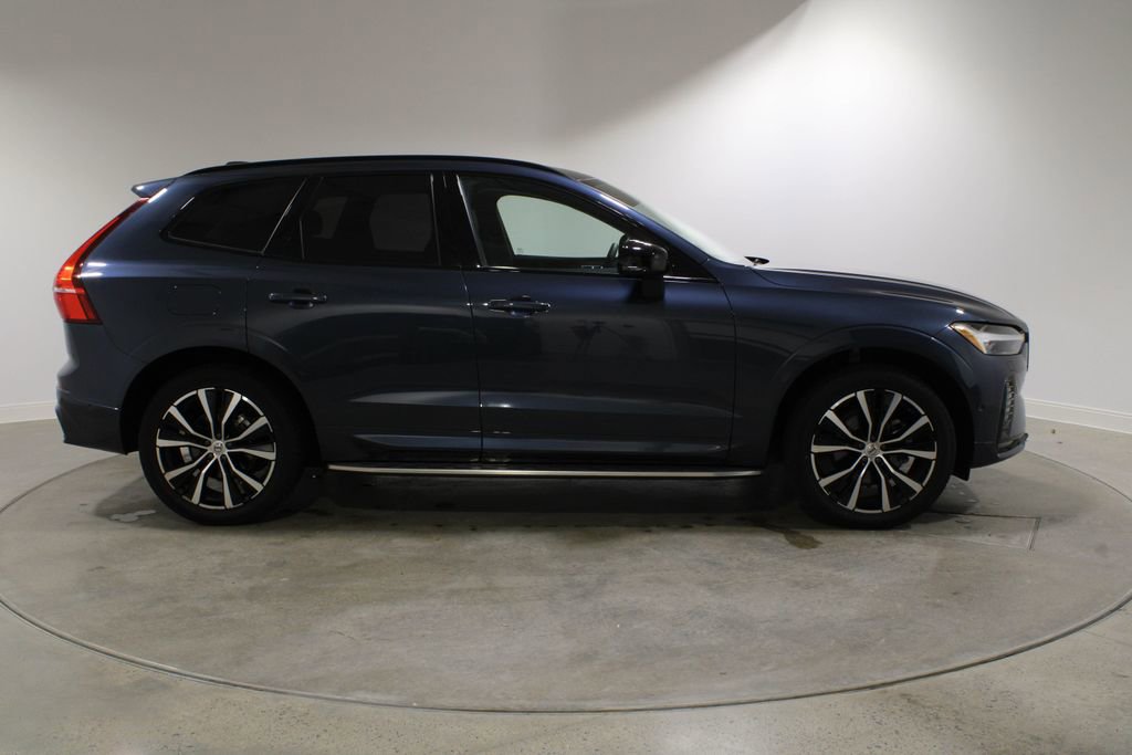 Used 2025 Volvo XC60 B5 Ultra w/ Climate Package image 6