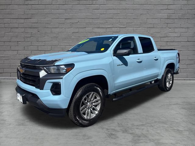 Used 2026 Chevrolet Colorado LT w/ Advanced Trailering Package AWD/4WD image 3