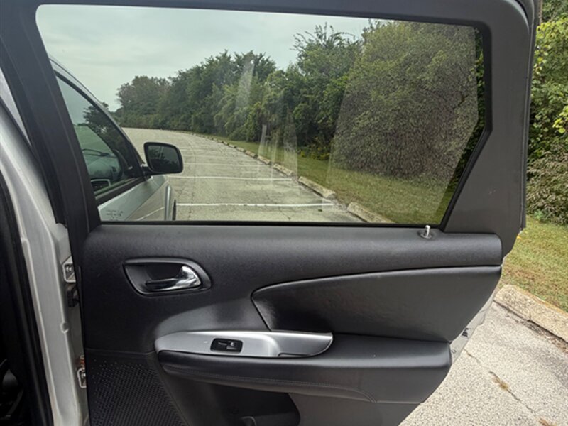 Used 2012 Dodge Journey SXT w/ Popular Equipment Group FWD image 23