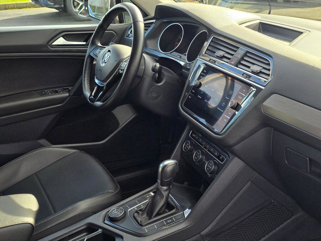 Used 2019 Volkswagen Tiguan SE w/ 3rd Row Seat Package image 30