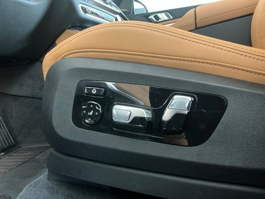 New 2026 BMW X5 xDrive40i w/ Climate Comfort Package AWD/4WD image 17
