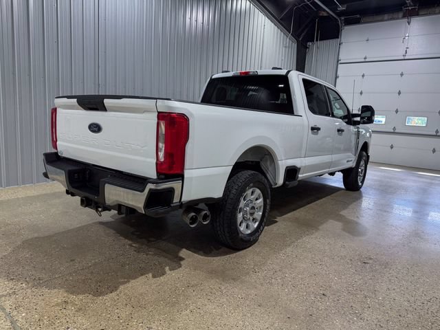 Used 2023 Ford F250 XLT AWD/4WD image 6