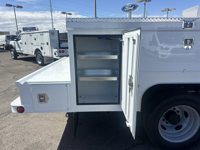 New 2025 Ford F550 XL 11Ft Scelzi Contractor Body image 10