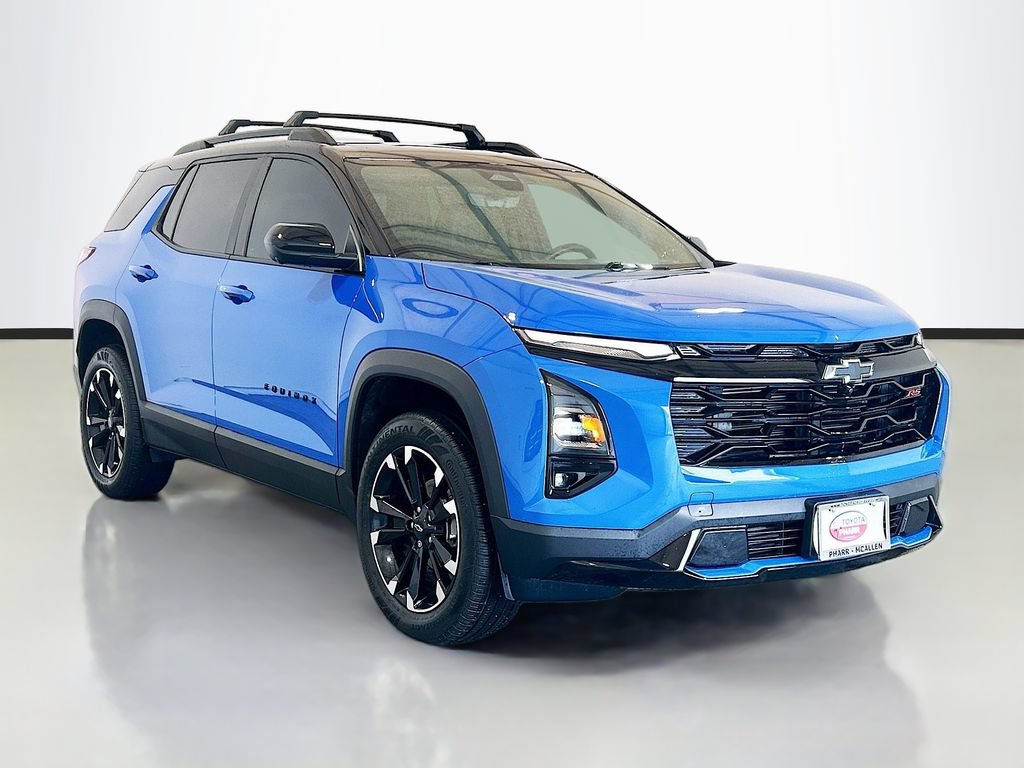 Used 2025 Chevrolet Equinox RS w/ Safety and Technology Package FWD image 3